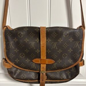 Louis Vuitton Saumur 30 Authentic Vintage Purse